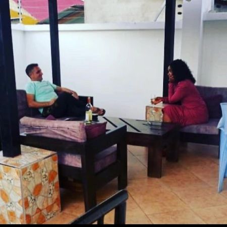 Mkamiti Villa - Airport Hotel With Free Shuttle Dar es Salaam Extérieur photo