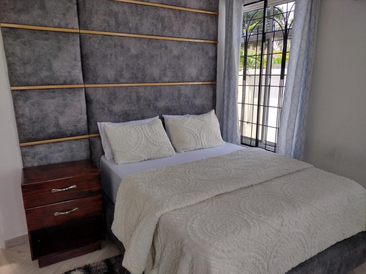 Mkamiti Villa - Airport Hotel With Free Shuttle Dar es Salaam Extérieur photo
