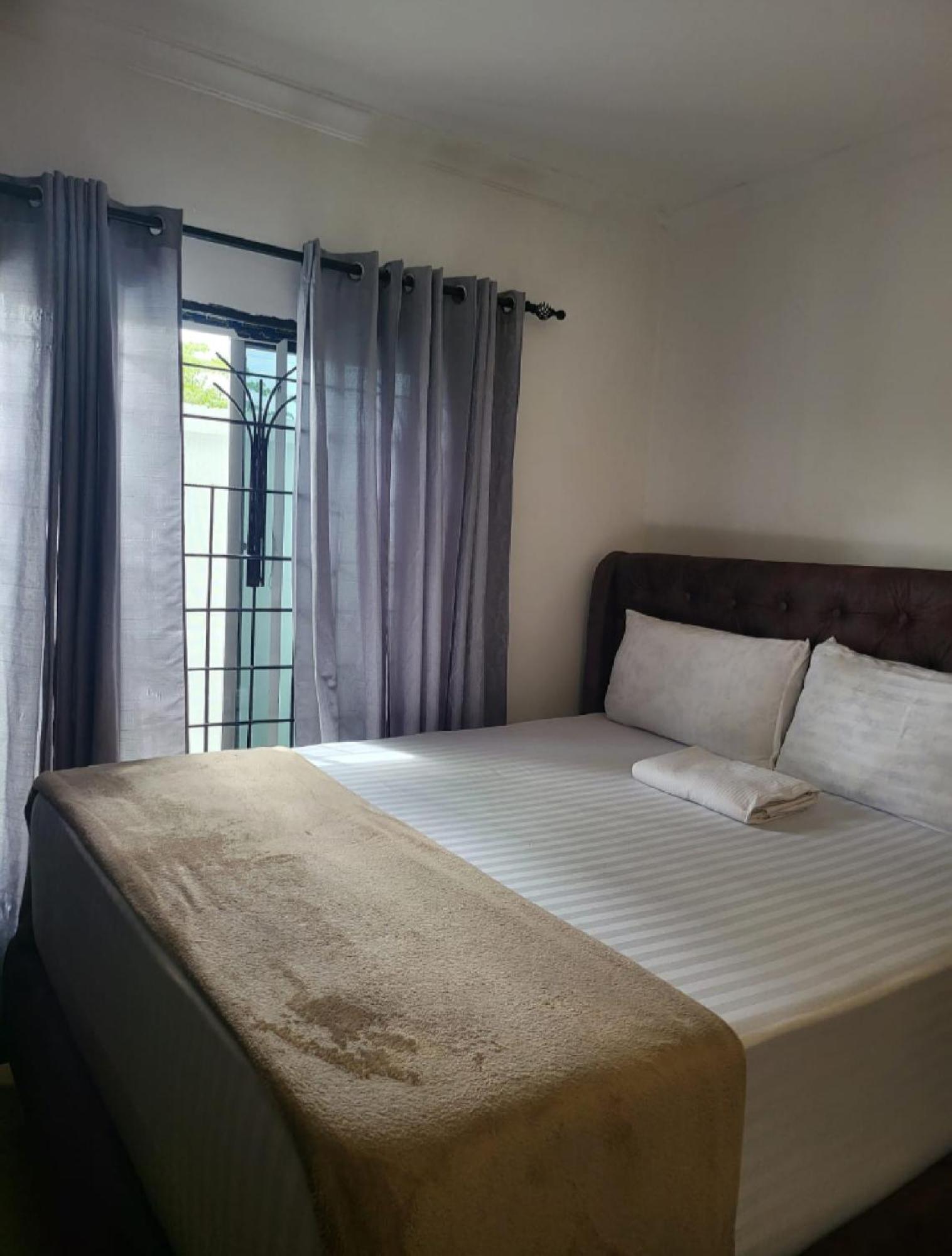 Mkamiti Villa - Airport Hotel With Free Shuttle Dar es Salaam Extérieur photo